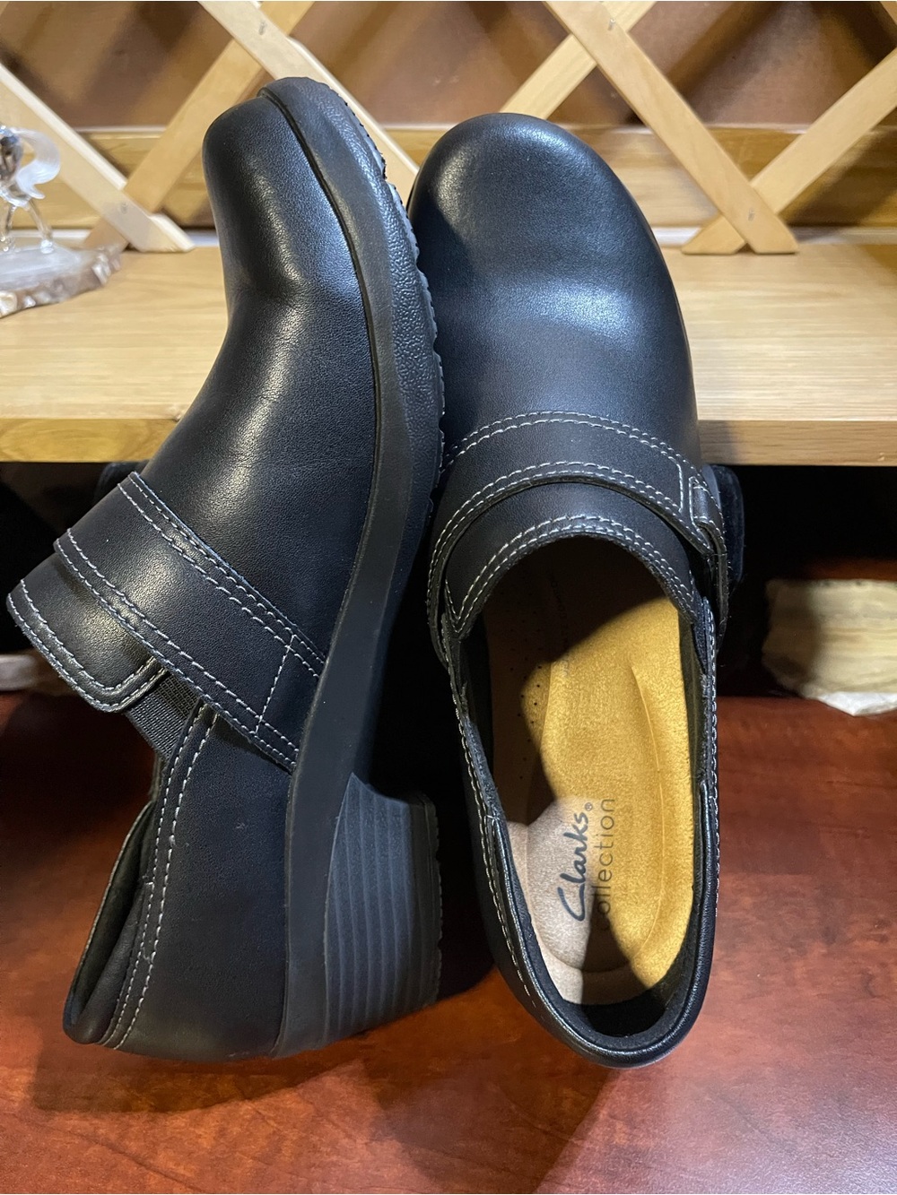 Clark’s “Angie Poppy” Full Grain Leather Upper Slip In Clog W Sz 10 / NWOT